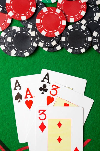 Live-dealer blackjack hand settlement on onictoto